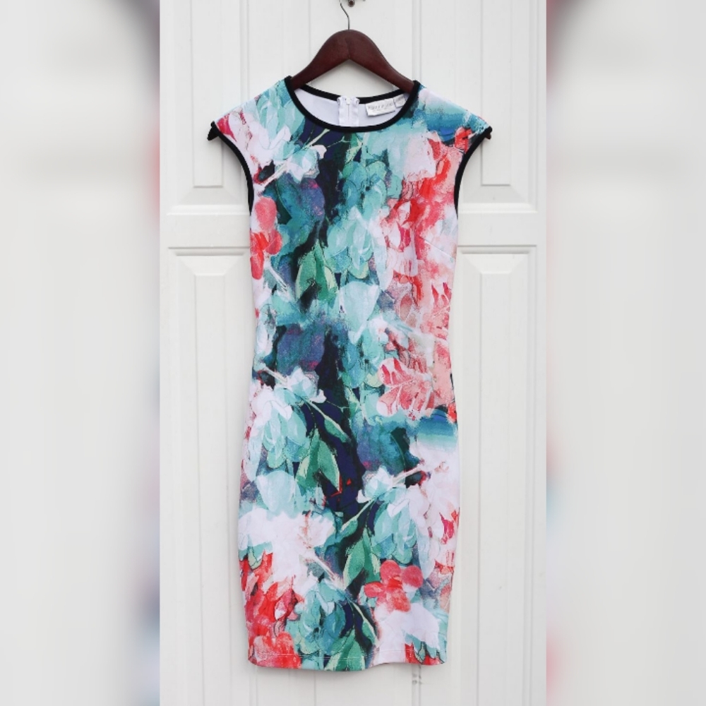 🌼Bisou Bisou water color floral fitted dress